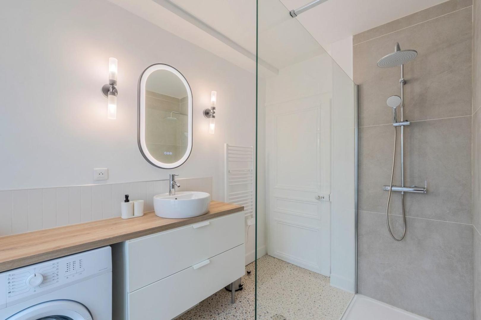 3 Bedroom Apartment On The Grand Place Lille Exterior foto
